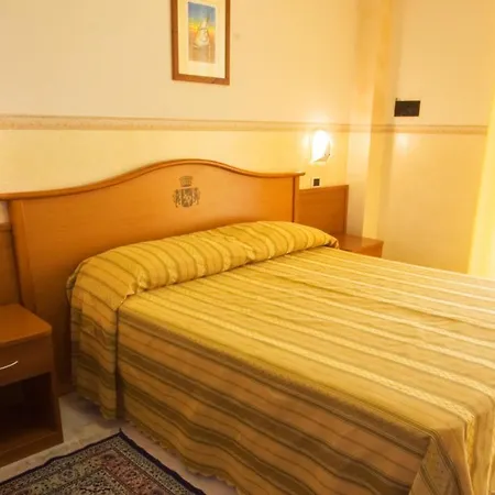 Solarium Hotel 4*